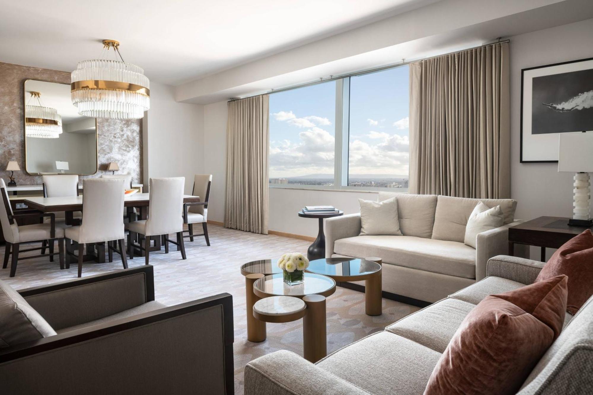 The Ritz-carlton, Angeles L.a. Live 5*